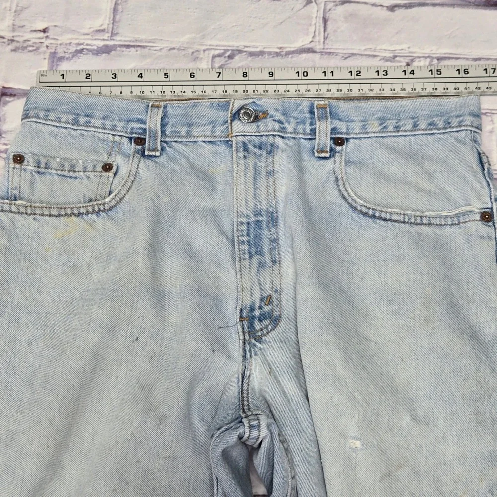 Vintage Levis 560 Loose Fit Denim Shorts Mens 34 Light Wash Distressed 90s Baggy
